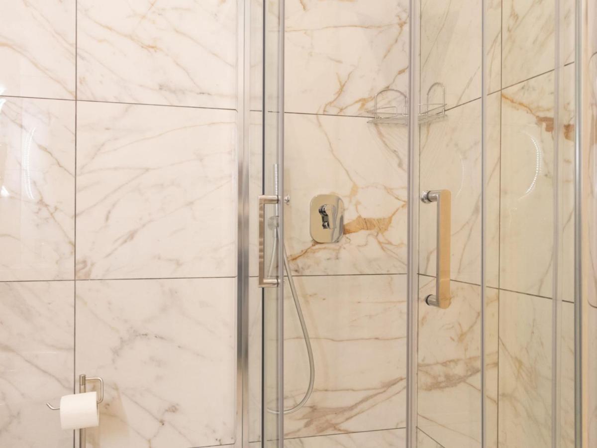 The Best Rent - Elegant Five-Bedrooms Apartment Near Colosseo Rom Exterior foto