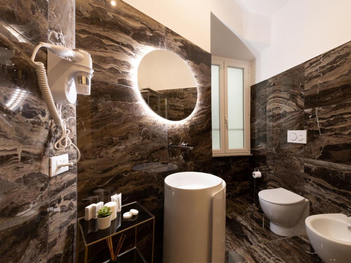 The Best Rent - Elegant Five-Bedrooms Apartment Near Colosseo Rom Exterior foto
