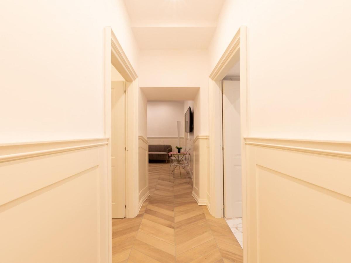 The Best Rent - Elegant Five-Bedrooms Apartment Near Colosseo Rom Exterior foto