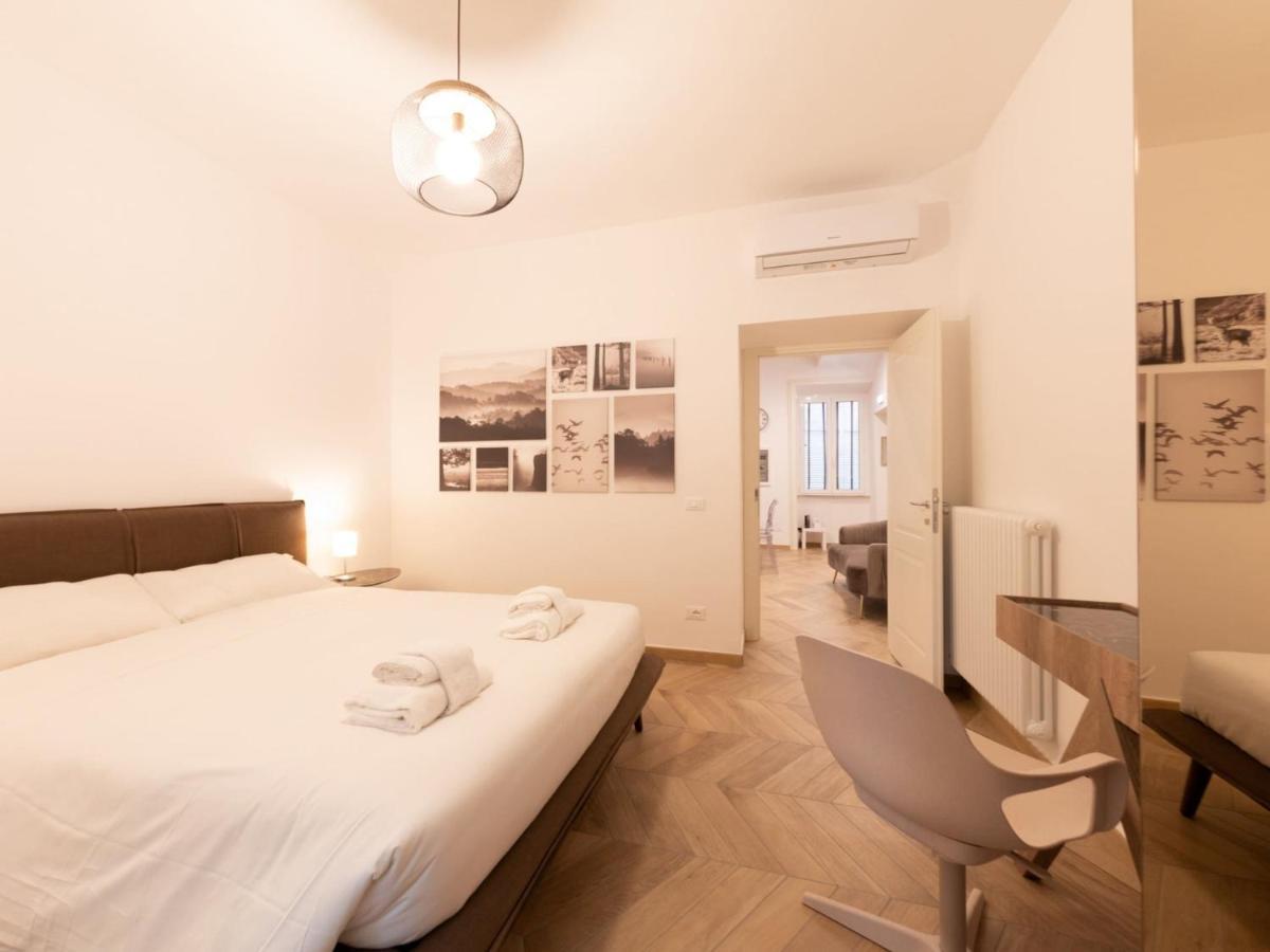 The Best Rent - Elegant Five-Bedrooms Apartment Near Colosseo Rom Exterior foto
