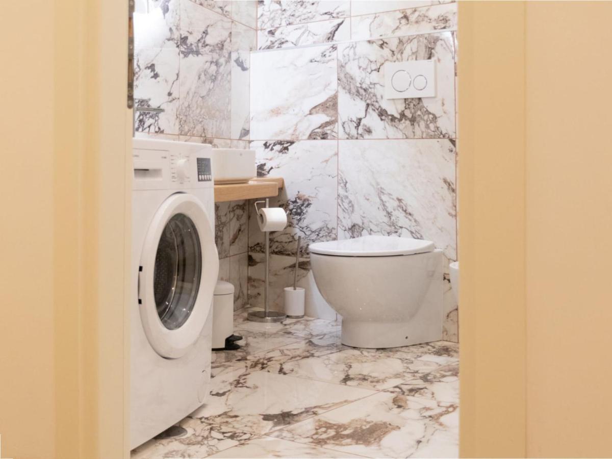 The Best Rent - Elegant Five-Bedrooms Apartment Near Colosseo Rom Exterior foto