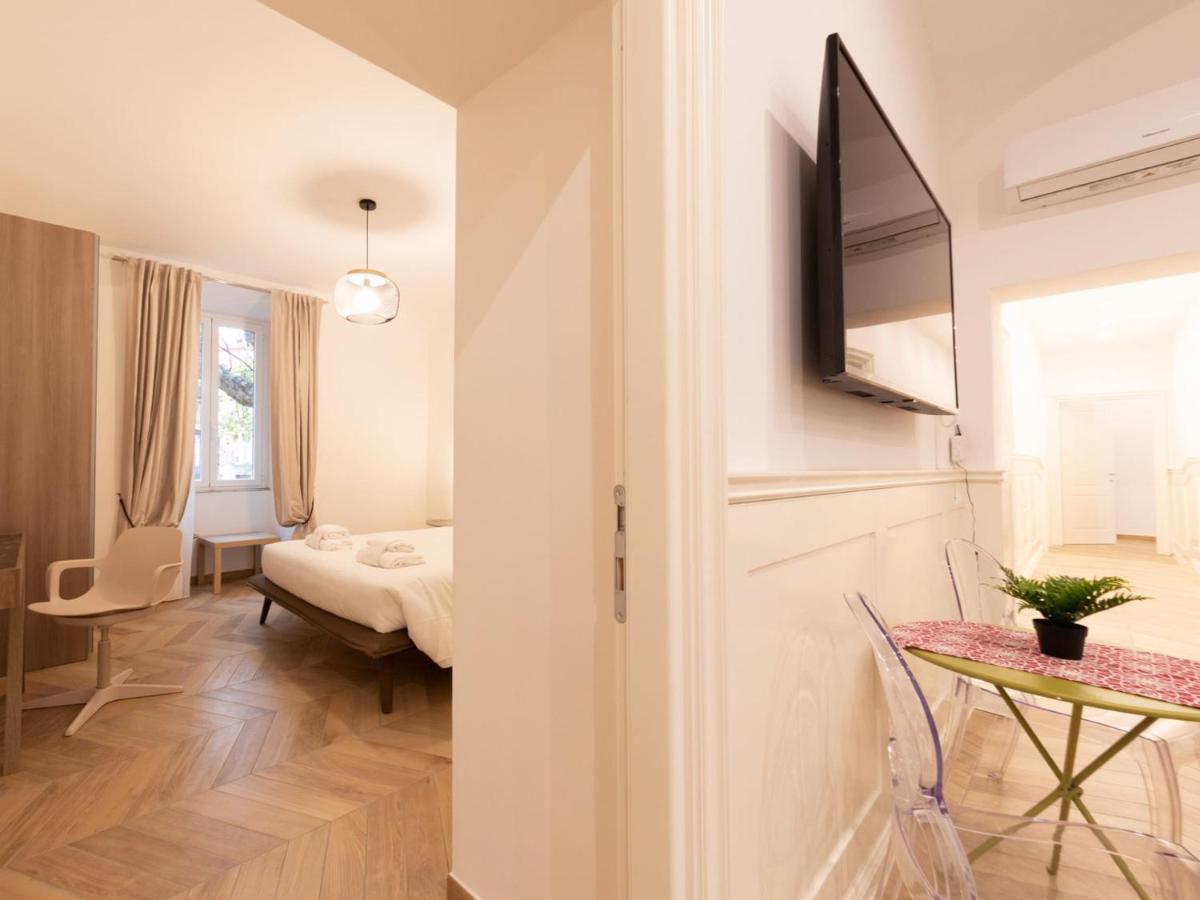 The Best Rent - Elegant Five-Bedrooms Apartment Near Colosseo Rom Exterior foto